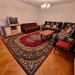 Ipet me qira kati i shtepis 100m2 kati 2 lagja Medresja