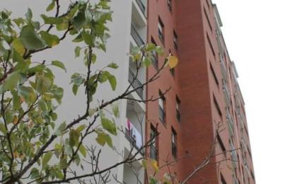 Shitet banesa 1 dhomëshe 32m2 kati 1 lagja e Spitalit