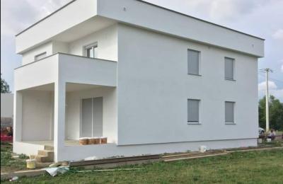 Shitet Shtepia 2 katëshe me 5 Ari Truall në Miradi të Eperme