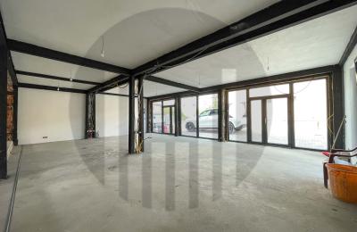 Lokal 160m2 me qira në lagjen Mati 1 “Muharrem Fejza”