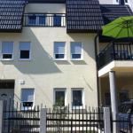 Ipet me qira shtëpia 3 katëshe, 350m2, me 3 ari truall, në Mati 1, mbi rrugën B