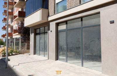 Lokali 136m² për #QIRA në Matiçan