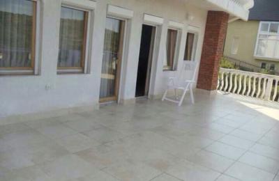 Shitet shtëpia 3 katëshe me 5 ari truall në lagjen Mati 1,me sipërfaqe 250m2