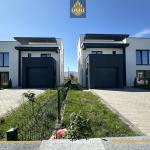 4 Shtëpi në SHITJE/389m2