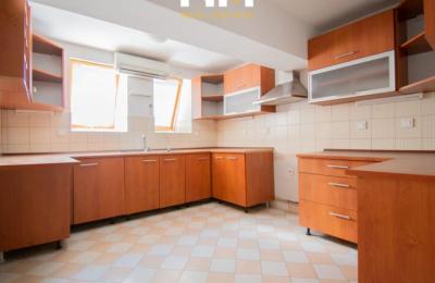 Shtëpi 672m² në #SHITJE në Dragodan.