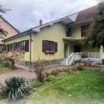 Ringa (Shtepia për Shitje rr,Bekim Osmani)402/23