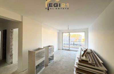 Banesë 102.5M² për SHITJE, Rruga C