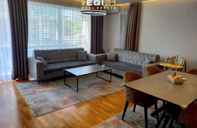 Banesë në SHITJE, 85m² Rruga C