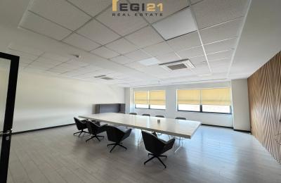 Zyre me QIRA 300m² Fushë Kosovë