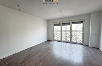 Banesë me QIRA, 60m² Tophane
