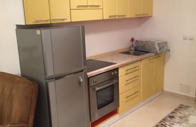 Ipet me qira banesa 3 dhomëshe 76m2 kati 3 në lagjen Velani