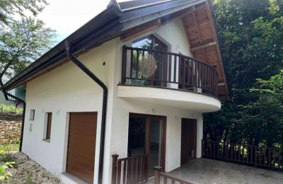 Ringa (Për shitje Villa në Strazhë)407/24