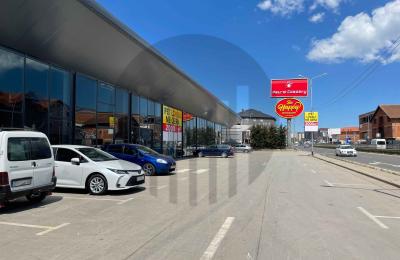 Objekt Afarist 2000m2 me qira në Fushë Kosovë – Bresje