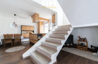 Shtëpi 245.61m² në #SHITJE në Kodrën e Trima...