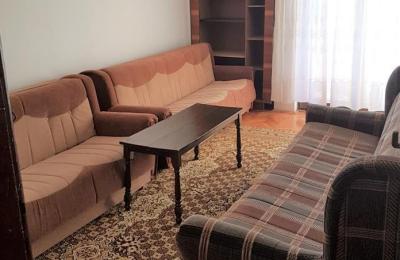 Ipet me qira banesa 2 dhomshe 65m2 kati 1 Ulpian