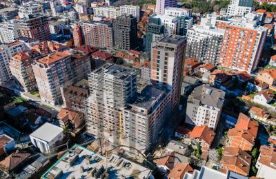 Banesë me 3 dhoma gjumi në shitje në lagjen e Muhaxherëve