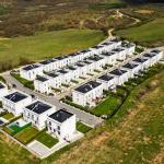 Shtëpi me 3 dhoma gjumi me qira në lagjen “Chelsea Point – Bërnicë”