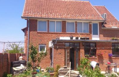 Shitet shtëpia 2 katëshe me 4.25 ari truall në Hajvali, me sipërfaqe 140m2