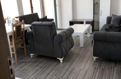 Ipet me qira banesa 3 dhomeshe 65m2 në Lakrishtë