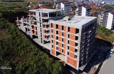 Shitet banesa 4 dhomëshe 120m2 kati 1 Lagja e Spitalit