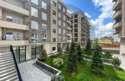 Lokal 133m2 me qira në lagjen Mati 1