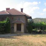 Shitet shtepia në Sofali afër xhamisë së Sofalise, me siperfaqe banimi 180m2, dhe sipërfaqe të truallit 7.3 ari