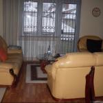 Ipet me qira banesa 3 dhomëshe 90m2 kati 1 Kodra e Diellit