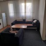 Ipet me qira banesa 3 dhomshe 75m2 kati 11 Dardania