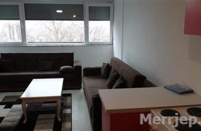 Ipet me qira banesa 1 dhomëshe 32m2 kati 3 në Ulpianë