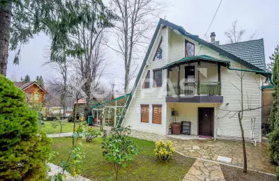 Ofrohet PËR SHITJE Villë fantastike në Brezovicë