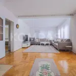 Ofrohet PËR SHITJE Shtëpi  në lagjen Kodra e Trimave në Prishtinë