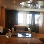 Ipet më qera banesa 4 dhomëshe 120m2 kati 3-të në lagjen Dodona