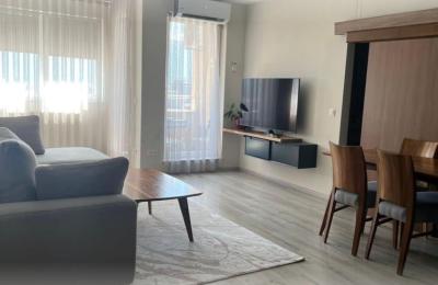 Ringa (Shitet Banesa në Village)918/23