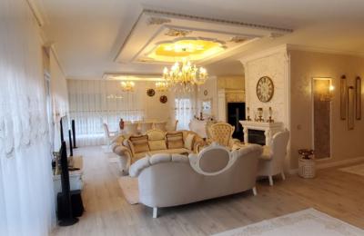 Ringa Super Penthouse për shitje 294+300m2