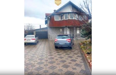 Shtëpi në SHITJE – 4 Dhoma gjumi – Prishtinë – Hajvali – Rruga Vitia