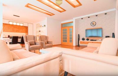 Banesë me Qira – 4 Dhoma Gjumi – Prishtinë – Aktash.