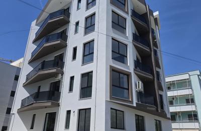 Shitet Apartament 1+1 në Golem – Gati për Pushime dhe Investim