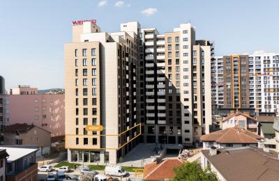 Zyre 400m² për #QIRA tek Xhambazet